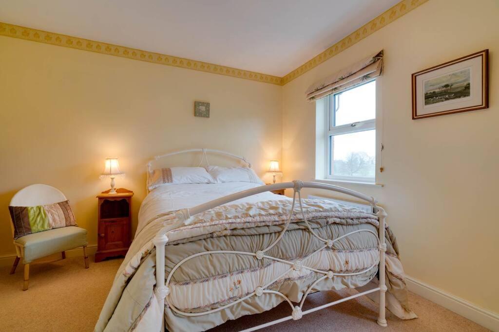 Barley Cottage Whittington  Екстериор снимка