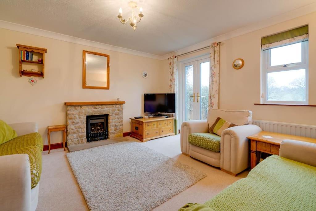 Barley Cottage Whittington  Екстериор снимка